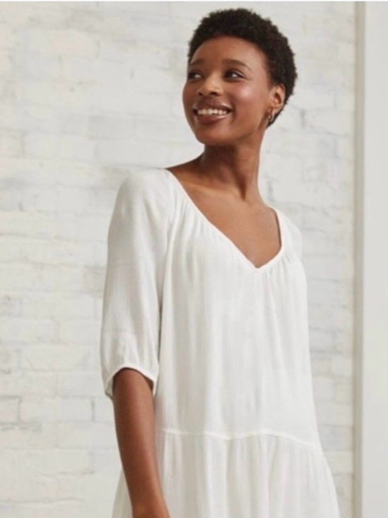 RW&CO. Dresses & Skirts - RW&Co Women’s White V-Neck Tiered Dress